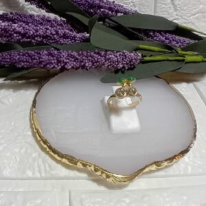 ΔΑΧΤΥΛΙΔΙ ΚΕΡΑΣΙ ΜΕ ΣΤΡΑΣ